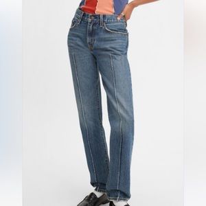 Levi’s middy straight legged jeans